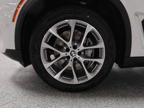 Used 2026 BMW X5 xDrive40i AWD/4WD image 5