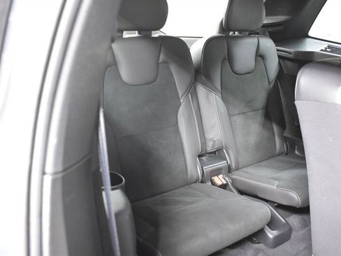 Used 2016 Volvo XC90 T6 R-Design w/ Protection Package Plus AWD/4WD image 31