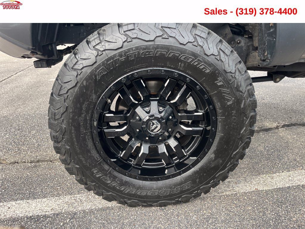 Used 2014 Toyota Tacoma 4x4 Regular Cab image 11