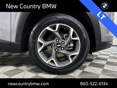 Used 2024 Chevrolet Trax LT w/ Driver Confidence Package image 9