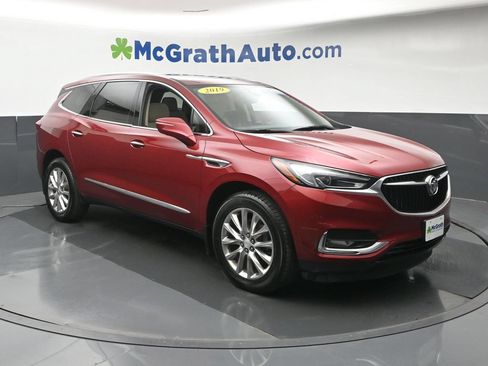 Used 2019 Buick Enclave Premium w/ Experience Buick Package FWD image 2