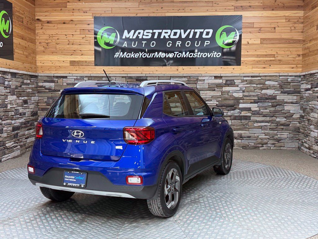 Used 2024 Hyundai Venue SEL FWD image 16