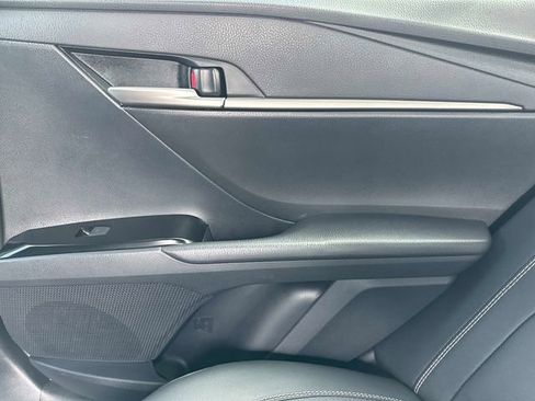 Used 2026 Toyota Camry SE w/ Convenience Package image 14