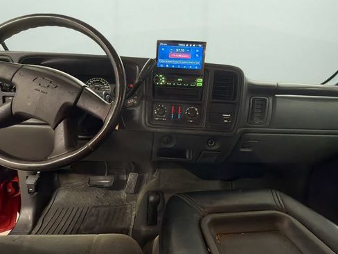 Used 2004 Chevrolet Silverado 1500 LS AWD/4WD image 10