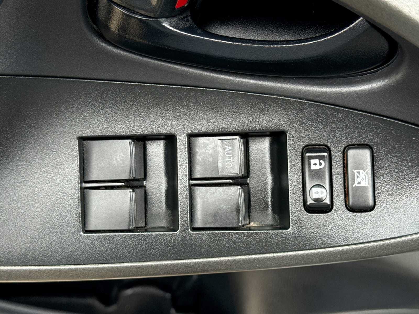 Used 2011 Toyota RAV4 4WD w/ Base L4 Extra Value Pkg image 16