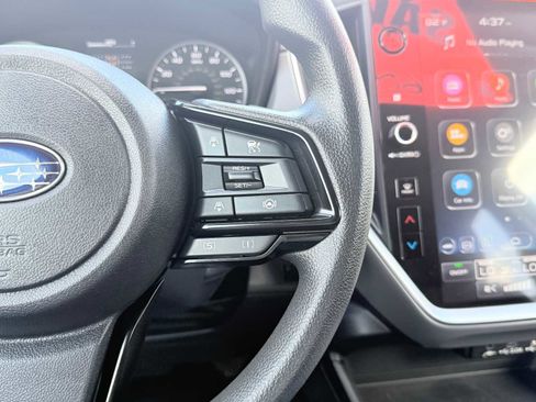 Used 2025 Subaru Crosstrek 2.0i Premium image 21