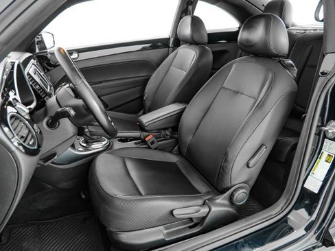 Used 2017 Volkswagen Beetle 1.8T SE image 28