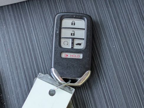 Certified 2021 Honda Pilot Touring image 39