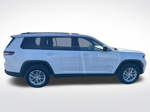 Used 2024 Jeep Grand Cherokee L Laredo AWD/4WD image 15