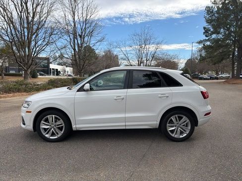 Used 2017 Audi Q3 2.0T Premium image 1