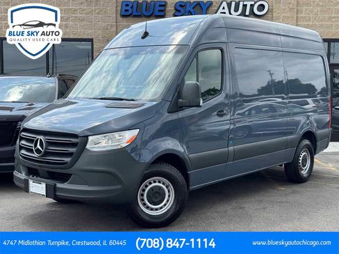 Used 2019 Mercedes-Benz Sprinter 144 image 1