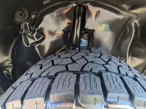 Used 2016 Jeep Cherokee Limited w/ Luxury Group image 25