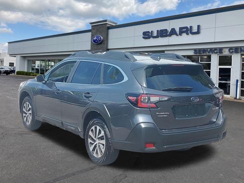 Certified 2025 Subaru Outback Premium AWD/4WD image 5