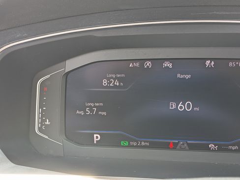 Used 2020 Volkswagen Tiguan SEL AWD/4WD image 29