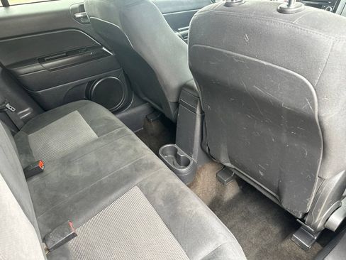 Used 2014 Jeep Patriot Latitude FWD image 19
