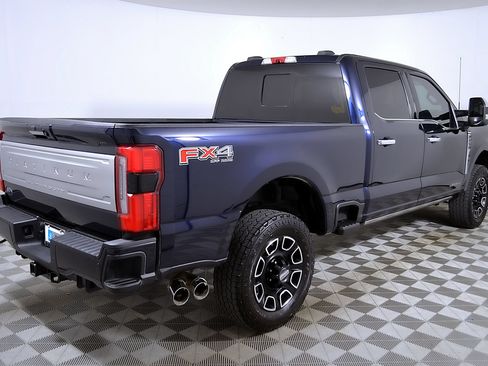 Used 2023 Ford F250 Platinum AWD/4WD image 7