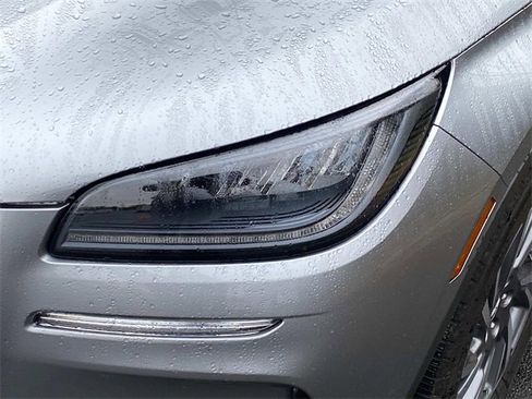 Used 2023 Lincoln Corsair FWD image 6