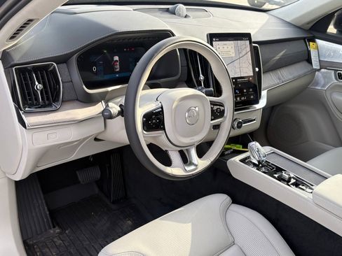 New 2026 Volvo XC90 B6 Ultra w/ Lounge Package AWD/4WD image 12
