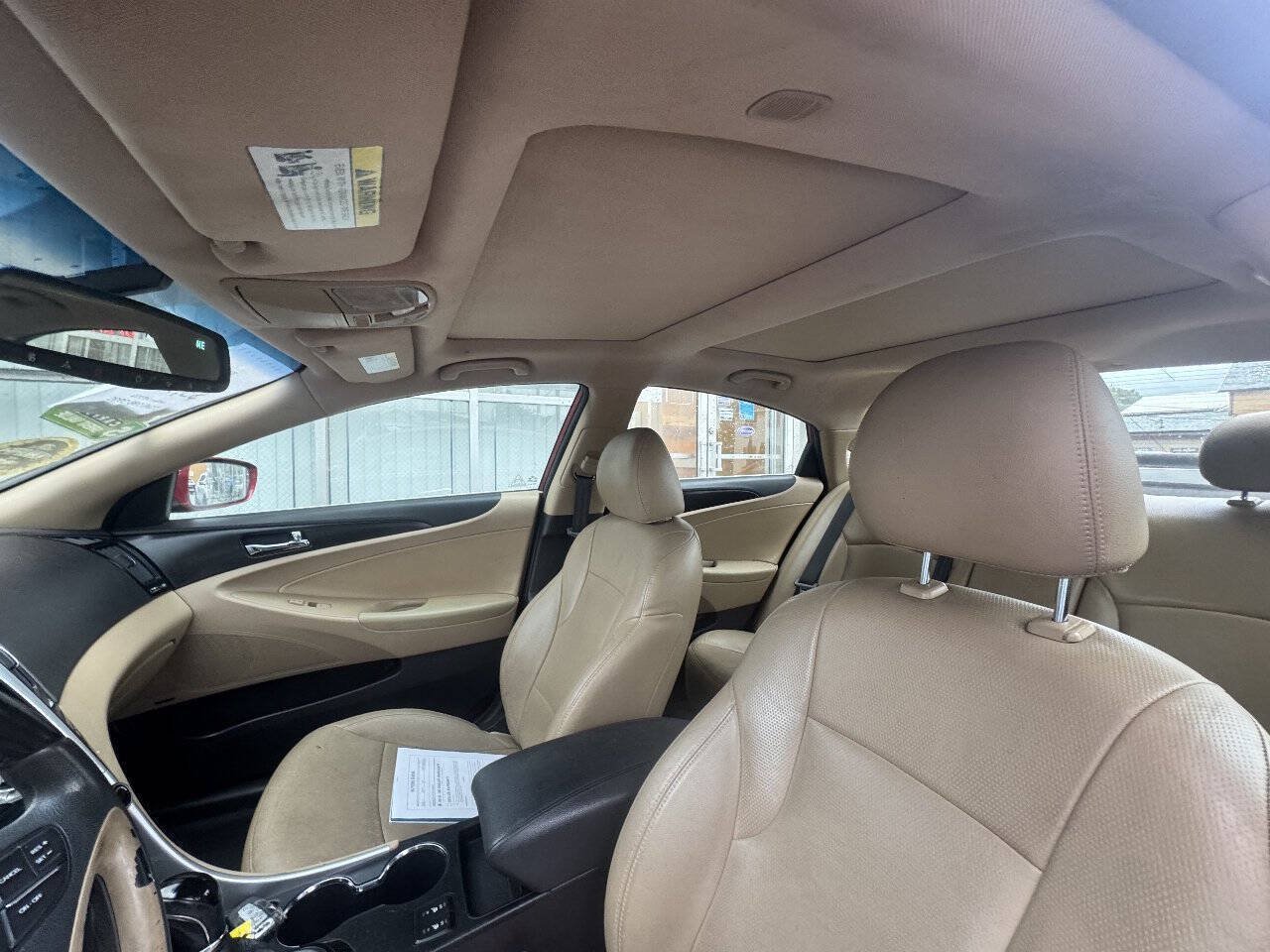 Used 2013 Hyundai Sonata Limited w/ Premium Pkg FWD image 10