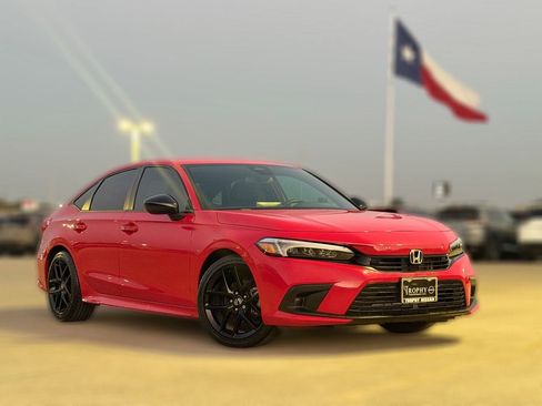 Used 2024 Honda Civic Sport image 2