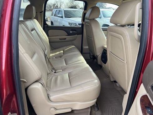Used 2012 Chevrolet Suburban LT w/ Luxury Package image 35