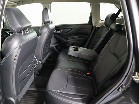 Used 2021 Subaru Forester Limited image 18