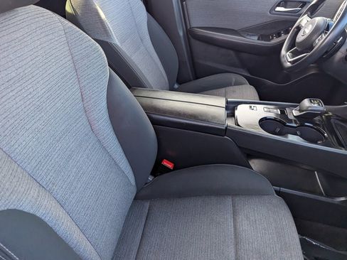 Certified 2023 Nissan Rogue SV image 13