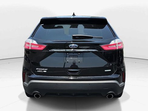 Used 2020 Ford Edge SE FWD image 4