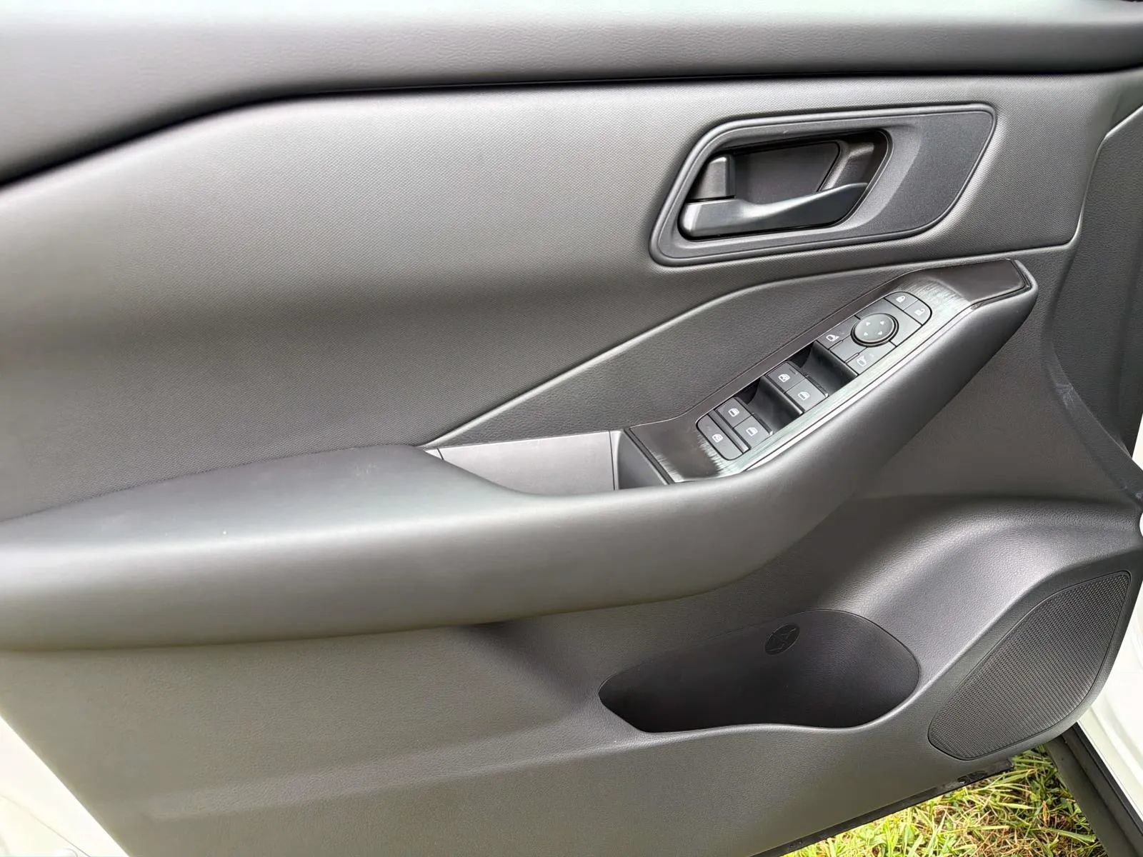 New 2026 Nissan Rogue S FWD image 21
