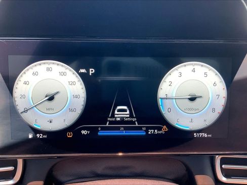 Used 2021 Hyundai Elantra Limited FWD image 26
