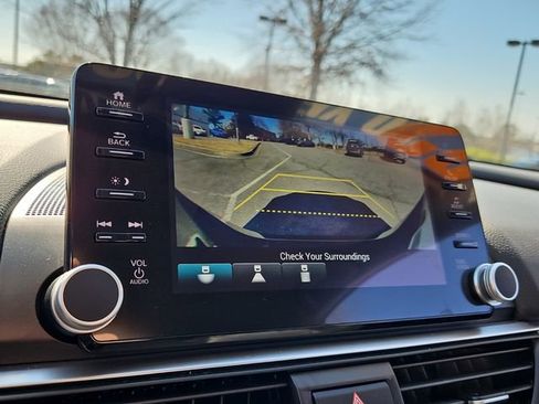 Used 2022 Honda Accord Sport Special Edition image 21