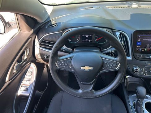 Used 2024 Chevrolet Malibu LT FWD image 23