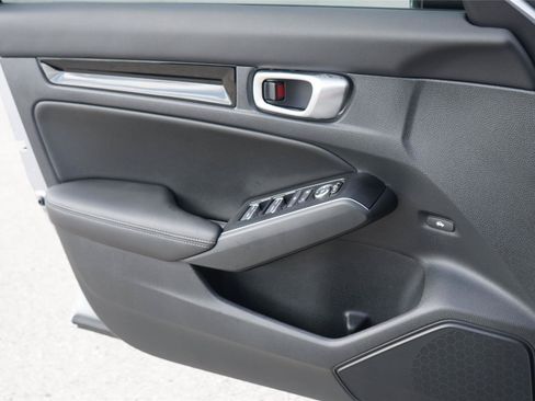 Used 2024 Honda Civic Touring image 18