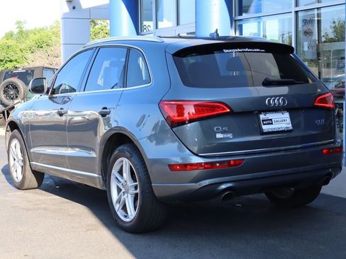 Used 2017 Audi Q5 2.0T Premium Plus w/ Technology Package image 3