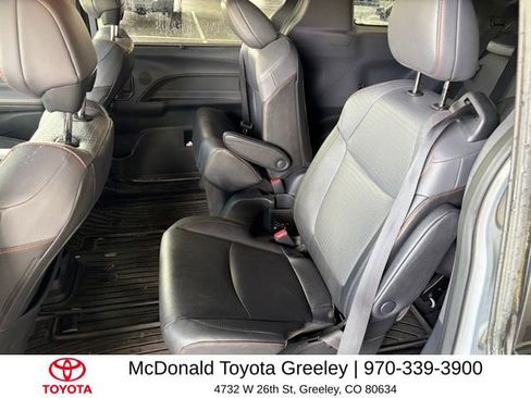 Used 2023 Toyota Sienna XSE FWD image 19