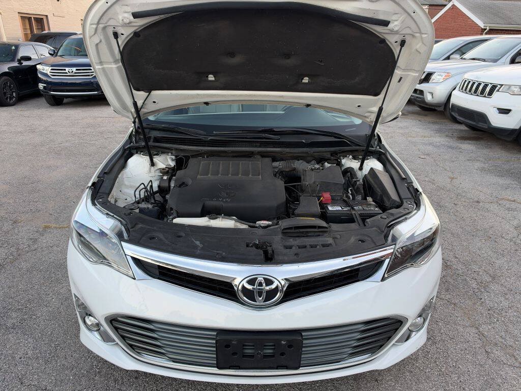 Used 2014 Toyota Avalon Limited FWD image 25