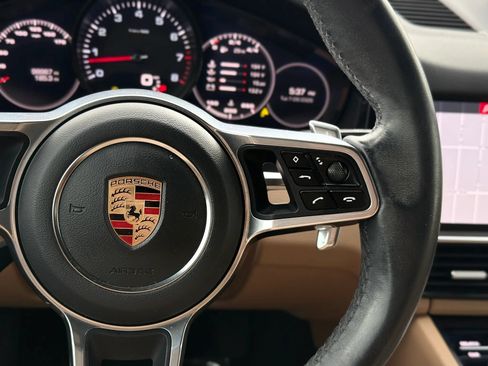Used 2019 Porsche Cayenne AWD/4WD image 30