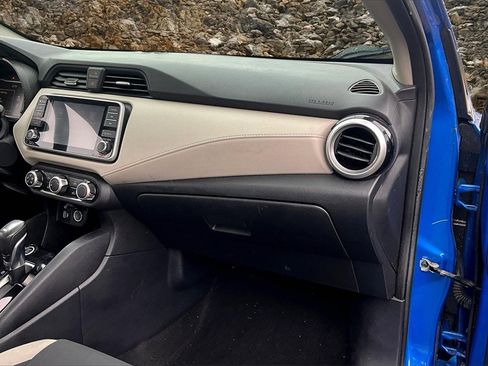 Used 2021 Nissan Versa SV image 13