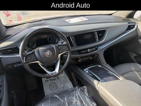 Used 2024 Buick Enclave Premium image 13