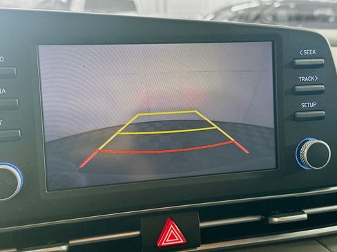 Used 2023 Hyundai Elantra SEL image 22