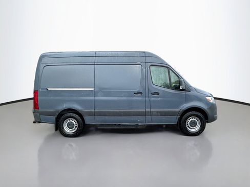 Used 2019 Mercedes-Benz Sprinter 144 image 6