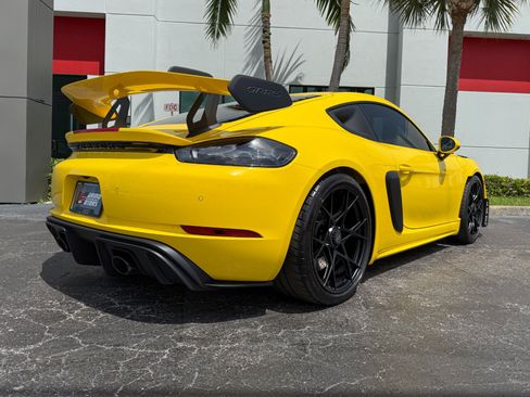 Used 2025 Porsche 718 Cayman GT4 RS RWD image 25