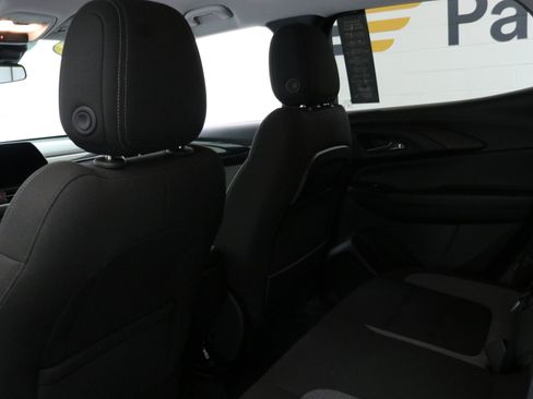 Certified 2025 Chevrolet TrailBlazer LS w/ LS Convenience Package image 25