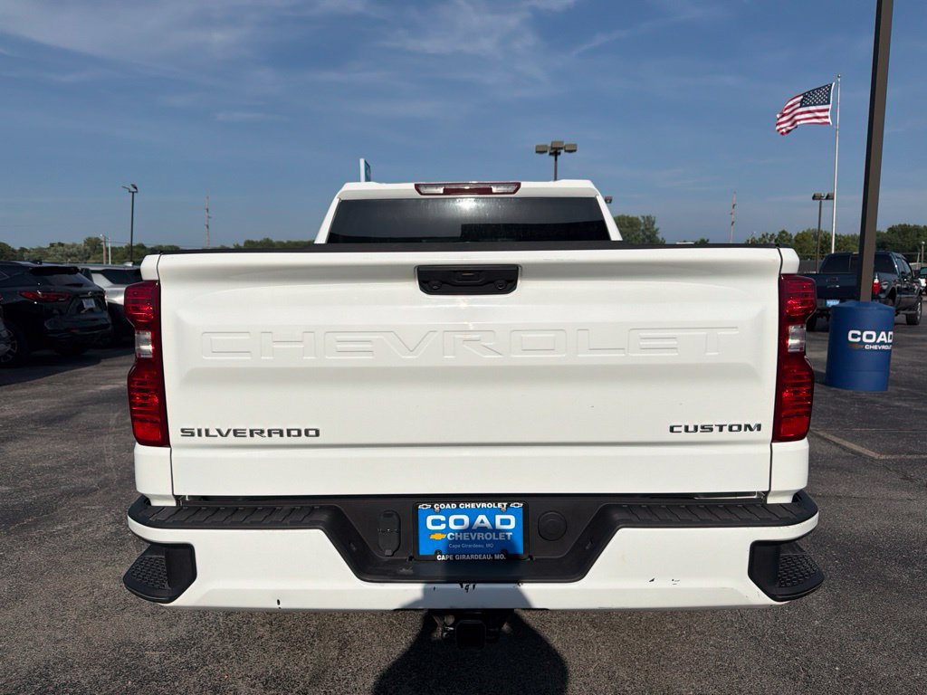 Used 2023 Chevrolet Silverado 1500 Custom AWD/4WD image 4