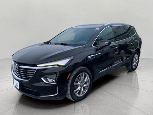 Used 2023 Buick Enclave Essence w/ Experience Buick Package image 4