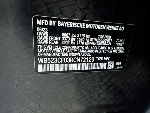 Used 2024 BMW iX xDrive50 w/ Premium Package AWD/4WD image 33