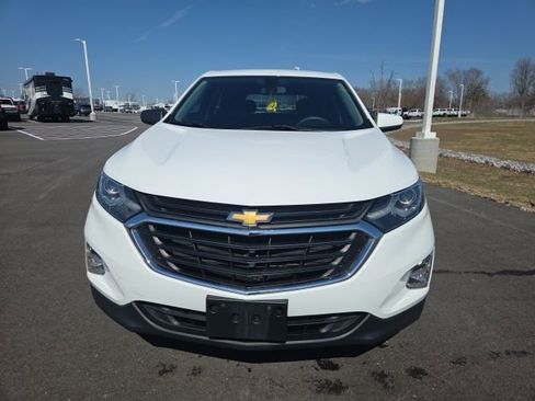 Used 2019 Chevrolet Equinox LT image 2