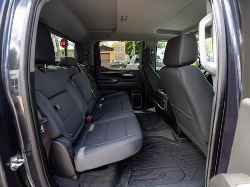 Used 2023 GMC Sierra 1500 Elevation w/ Preferred Package AWD/4WD image 28