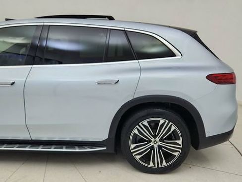 Used 2023 Mercedes-Benz EQS 450+ SUV image 10