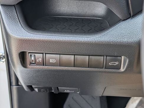 Used 2022 Toyota RAV4 XLE Premium FWD image 22